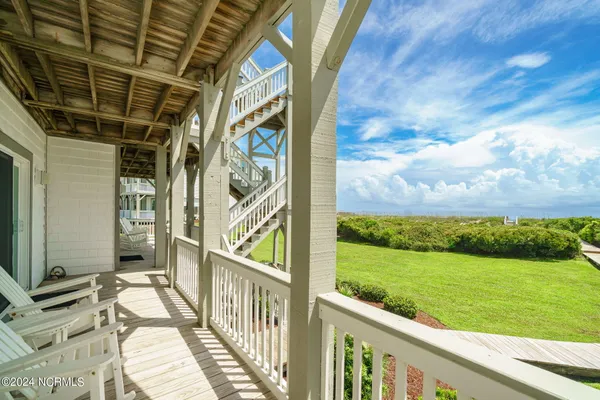 $610,000 | 2905 Pointe W Drive, Unit B1 PIER POINTE, Emerald Isle, NC 28594