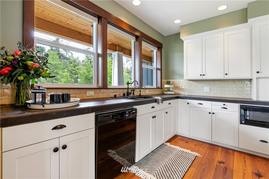 1150 East Axton Road Bellingham, WA 98226 - Photo 14 of 40