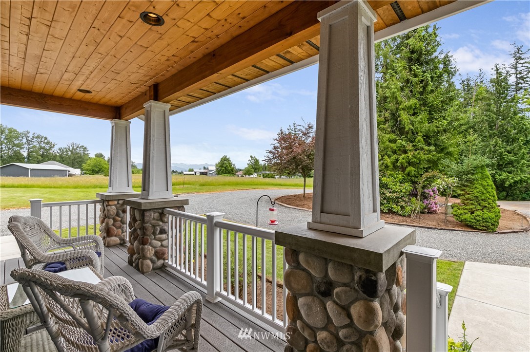 1150 East Axton Road Bellingham, WA 98226 - Photo 3 of 40