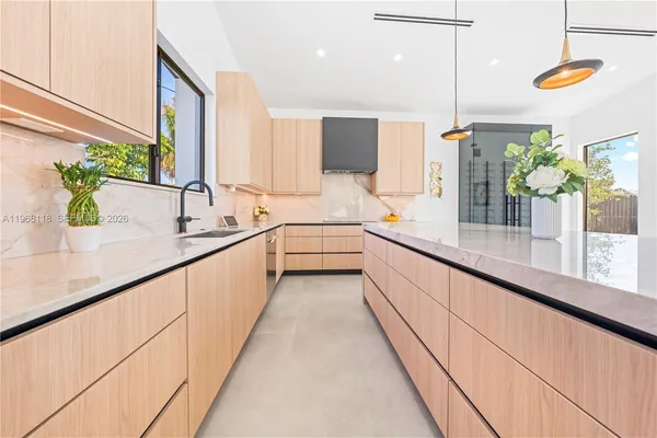 $1,595,000 | 4321 Southwest 99th Avenue, Miami, FL 33165