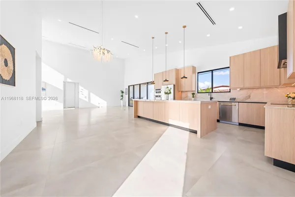 $1,595,000 | 4321 Southwest 99th Avenue, Miami, FL 33165