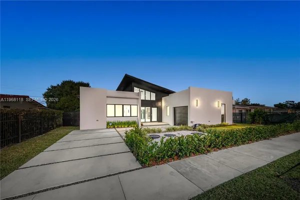 $1,595,000 | 4321 Southwest 99th Avenue, Miami, FL 33165