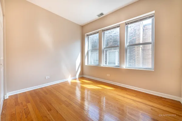 $1,450 | 8225 South Prairie Avenue, Unit 1, Chicago, IL 60619