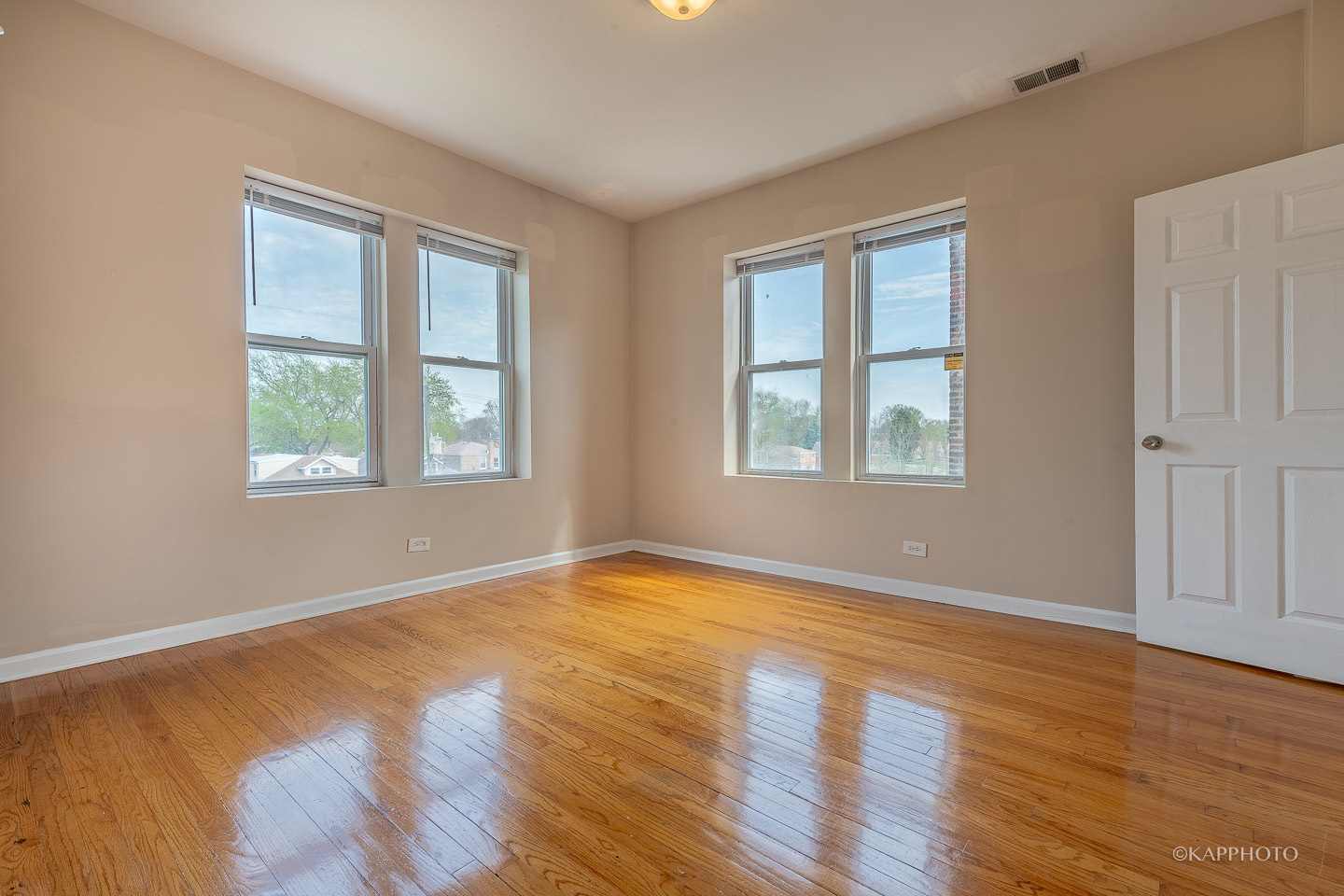 8225 South Prairie Avenue, Unit 1 Chicago, IL 60619 - Photo 17 of 28