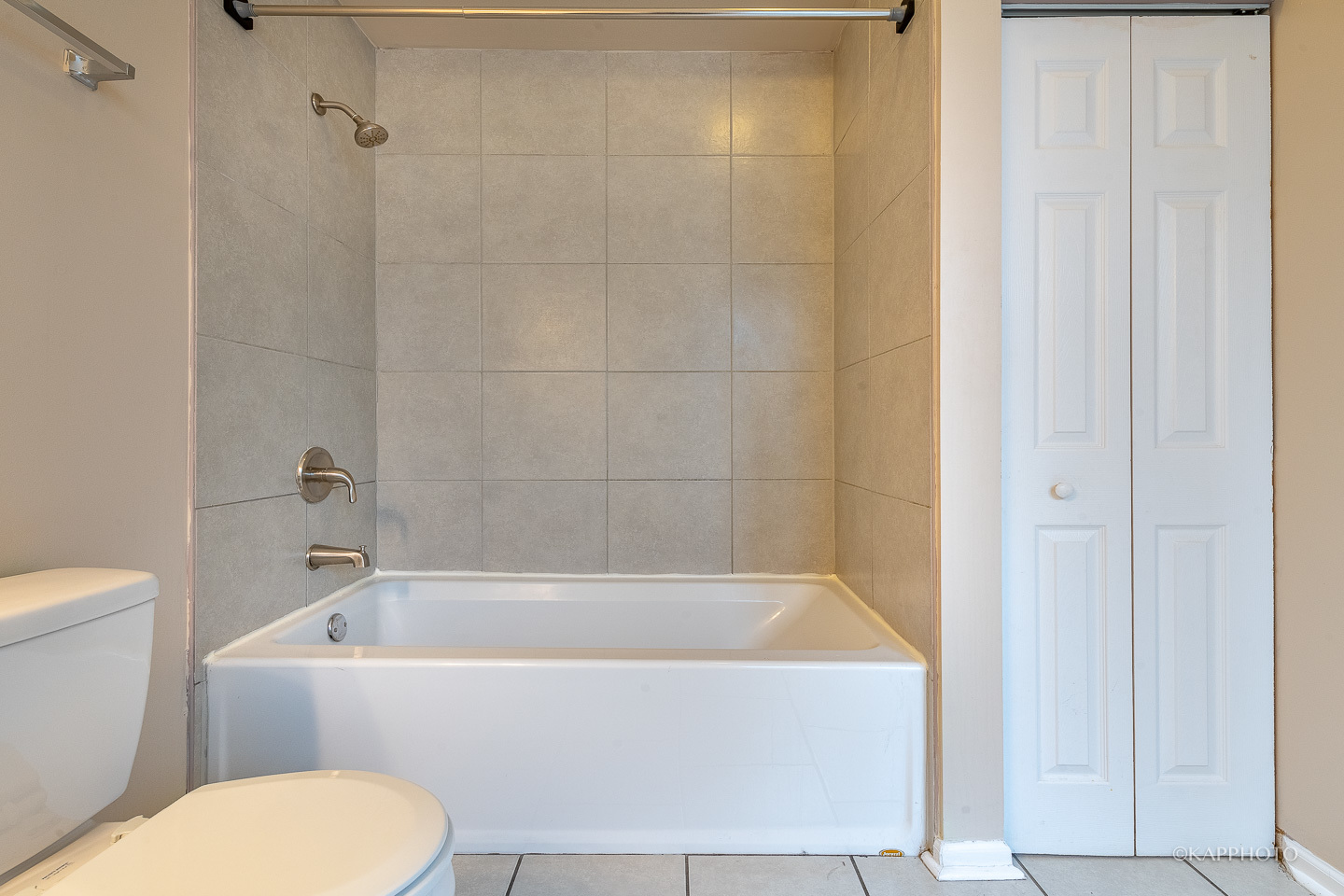 8225 South Prairie Avenue, Unit 1 Chicago, IL 60619 - Photo 20 of 28