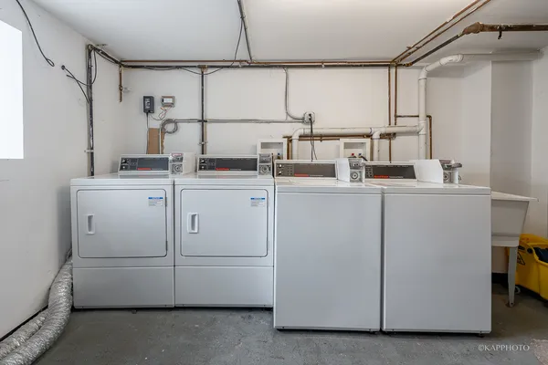 $1,450 | 8225 South Prairie Avenue, Unit 1, Chicago, IL 60619
