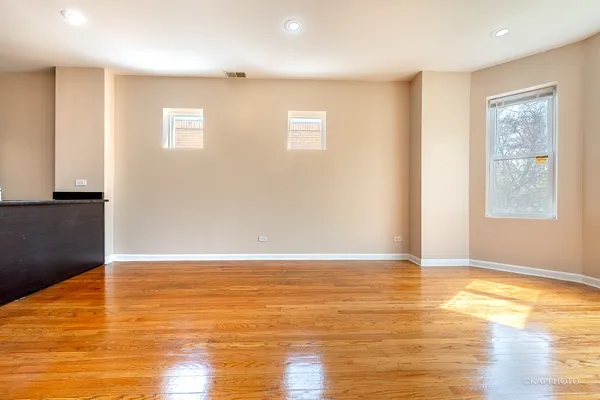 $1,450 | 8225 South Prairie Avenue, Unit 1, Chicago, IL 60619