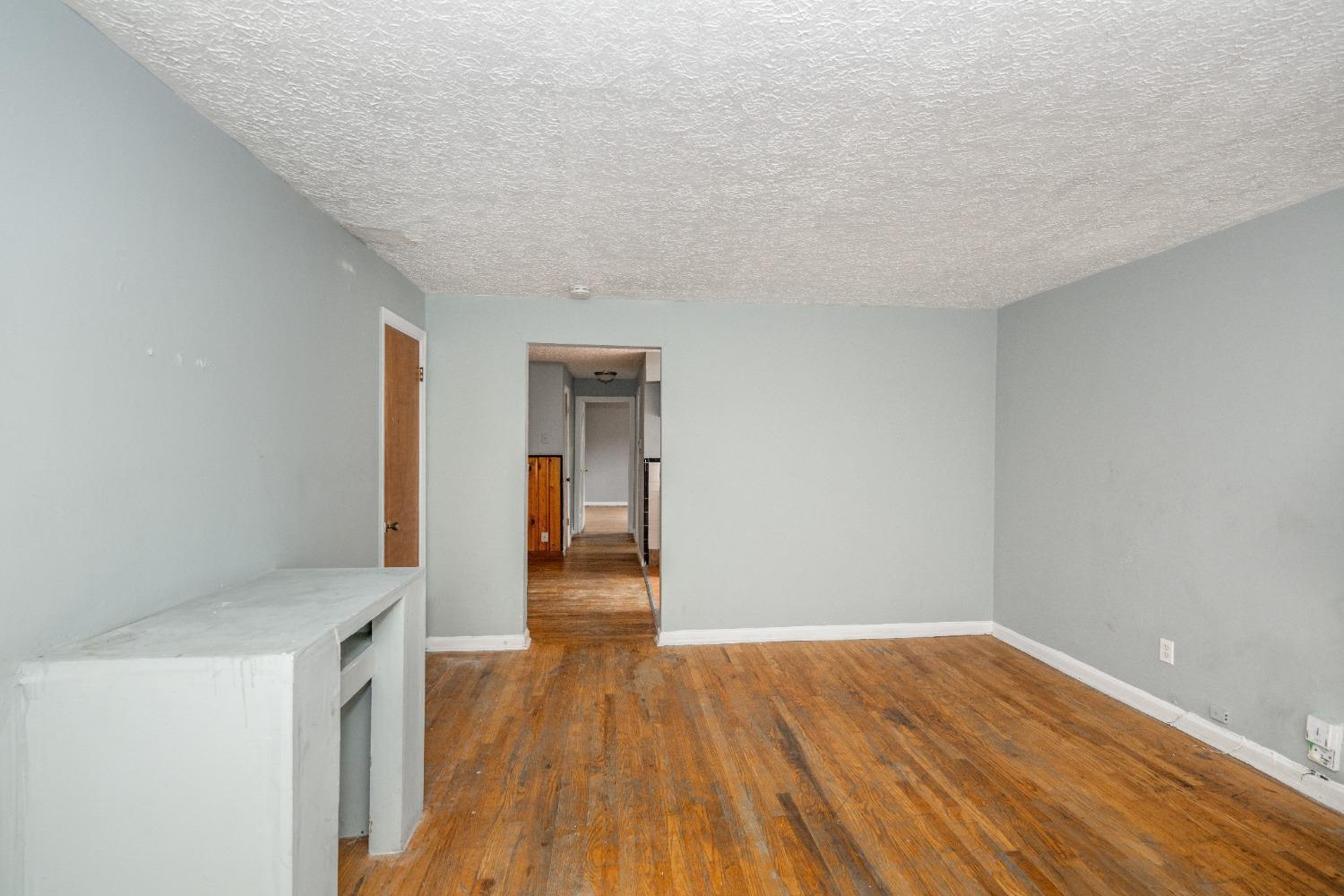 2512 Rack Court Cincinnati, OH 45239 - Photo 6 of 43 Gallery Image 6