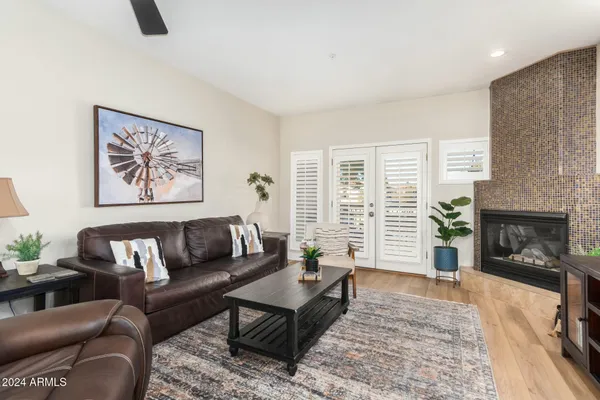 $2,900 | 7021 East Earll Drive, Unit 215, Scottsdale, AZ 85251