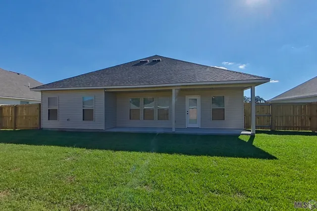 $1,790 | 107 Hendrix Road, Carencro, LA 70520