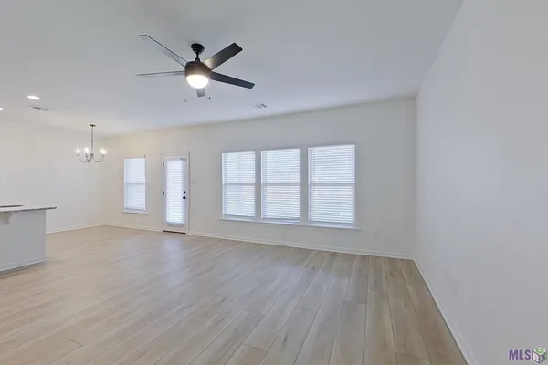 $1,790 | 107 Hendrix Road, Carencro, LA 70520