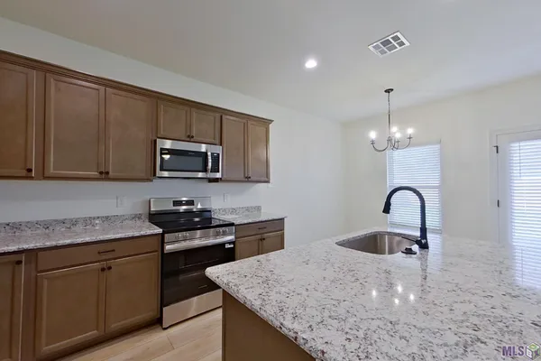 $1,790 | 107 Hendrix Road, Carencro, LA 70520