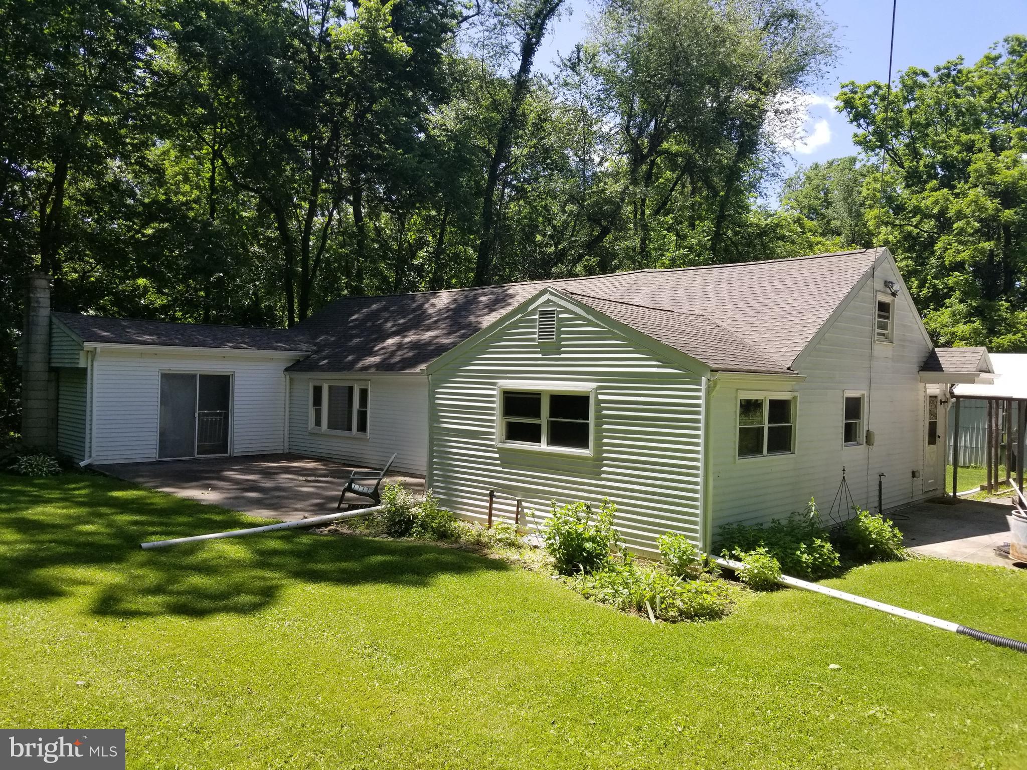 818 Ridge Road Carlisle, PA 17015 - Photo 1 of 12 Gallery Image 1