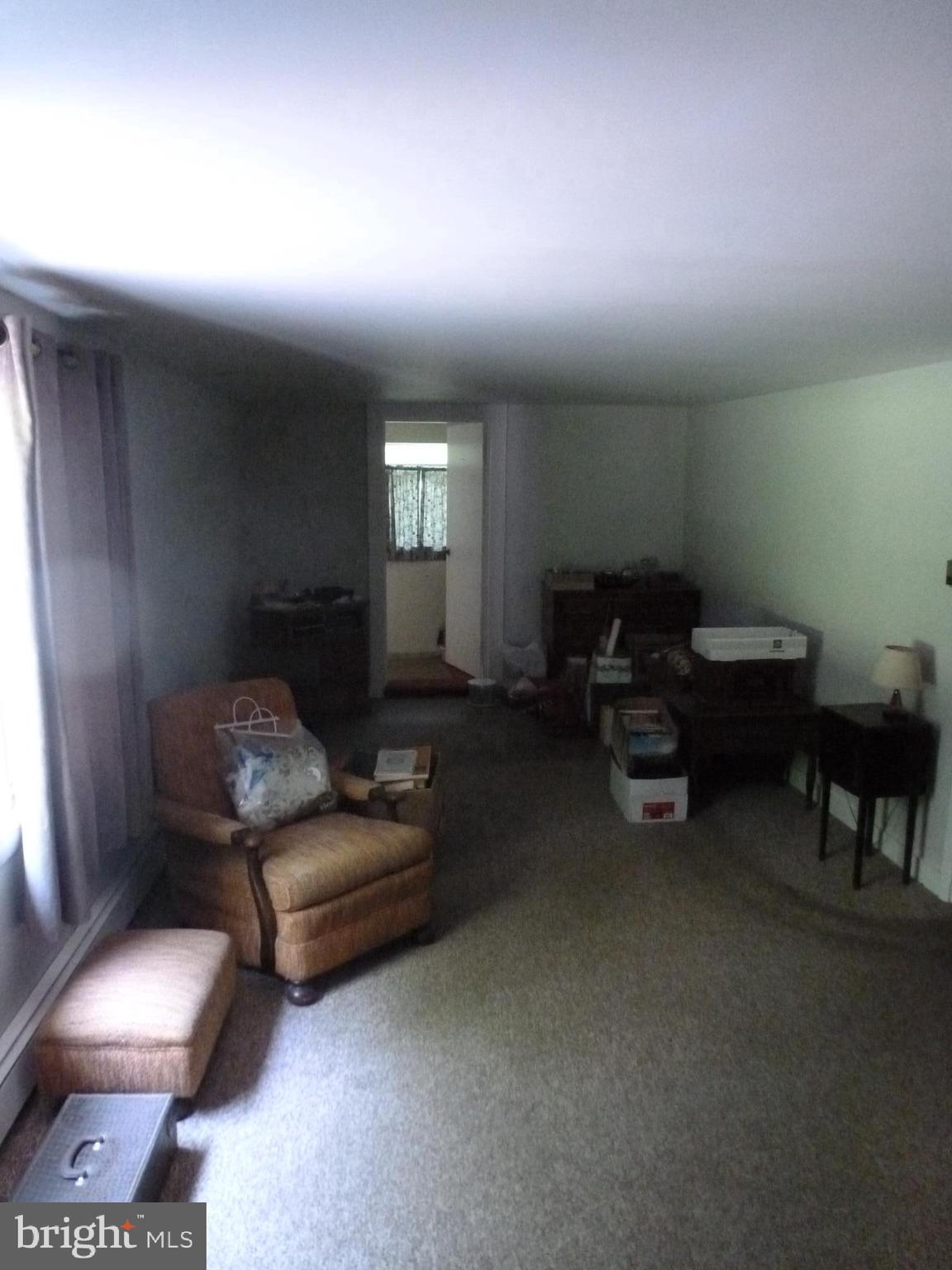 818 Ridge Road Carlisle, PA 17015 - Photo 5 of 12 Gallery Image 5