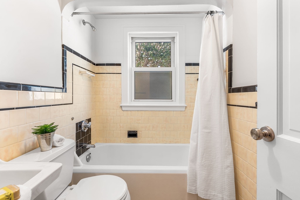 33 Harvard Street Arlington, MA 02476 - Photo 20 of 42