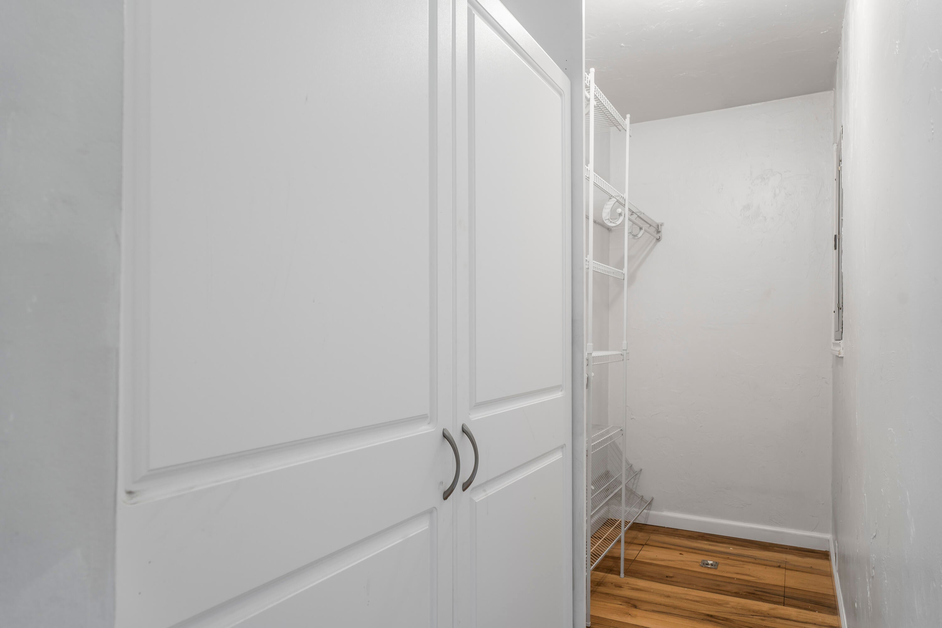 59773 Cheyenne Road Bend, OR 97702 - Photo 21 of 46 30-Closet