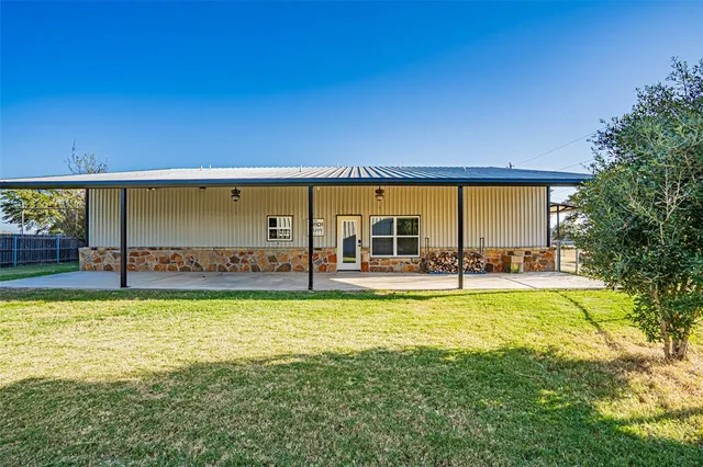 $392,500 | 9110 Asbury Road, Tolar, TX 76476