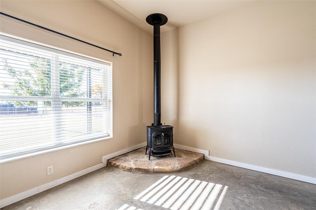 9110 Asbury Road Tolar, TX 76476 - Photo 20 of 40