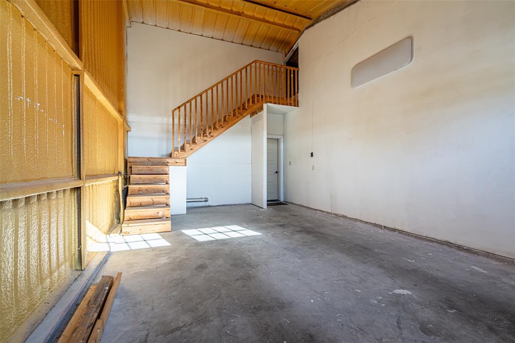 9110 Asbury Road Tolar, TX 76476 - Photo 36 of 40