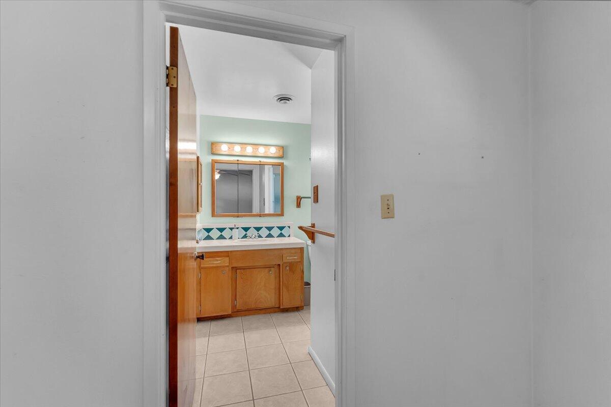 9871 Deschutes Road Palo Cedro, CA 96073 - Photo 29 of 80 30-Bath 1
