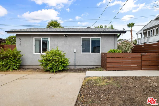 front view of house with a yard