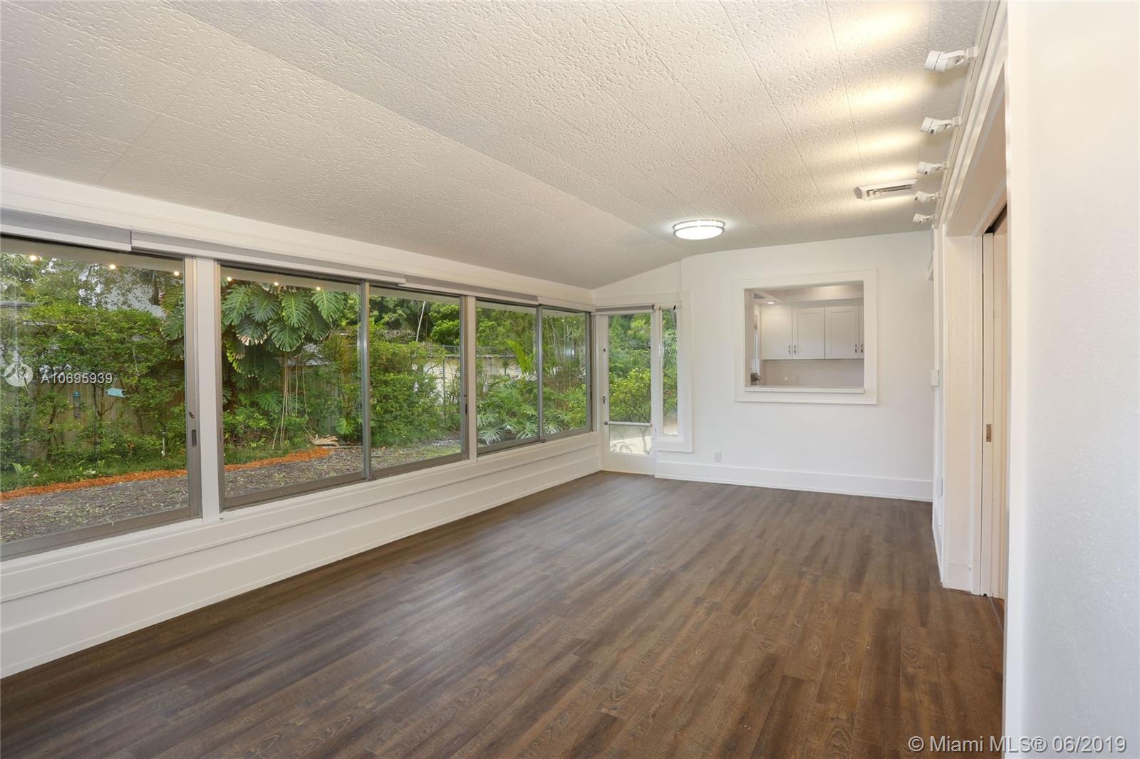 1900 Secoffee Street Miami, FL 33133 - Photo 12 of 32