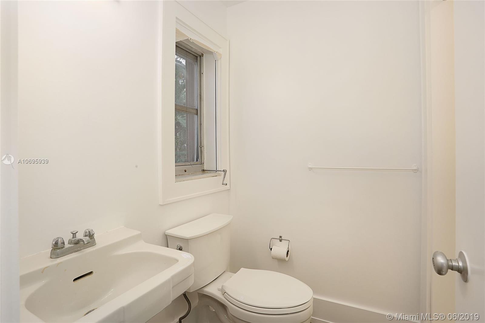 1900 Secoffee Street Miami, FL 33133 - Photo 16 of 32