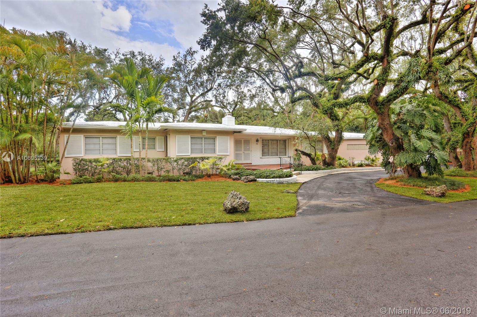 1900 Secoffee Street Miami, FL 33133 - Photo 2 of 32