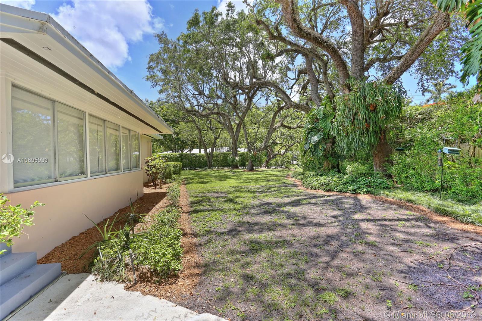 1900 Secoffee Street Miami, FL 33133 - Photo 30 of 32