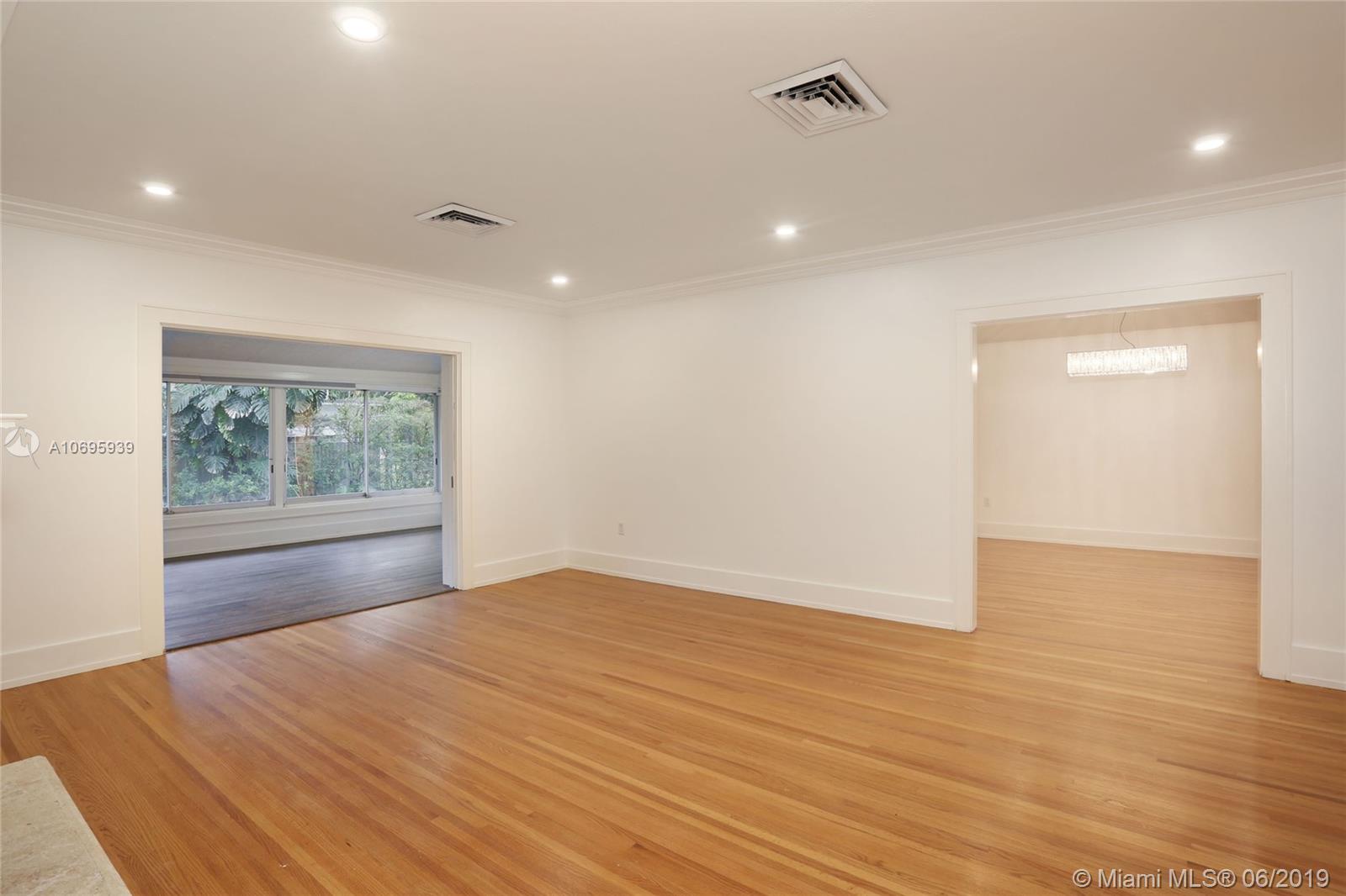 1900 Secoffee Street Miami, FL 33133 - Photo 3 of 32