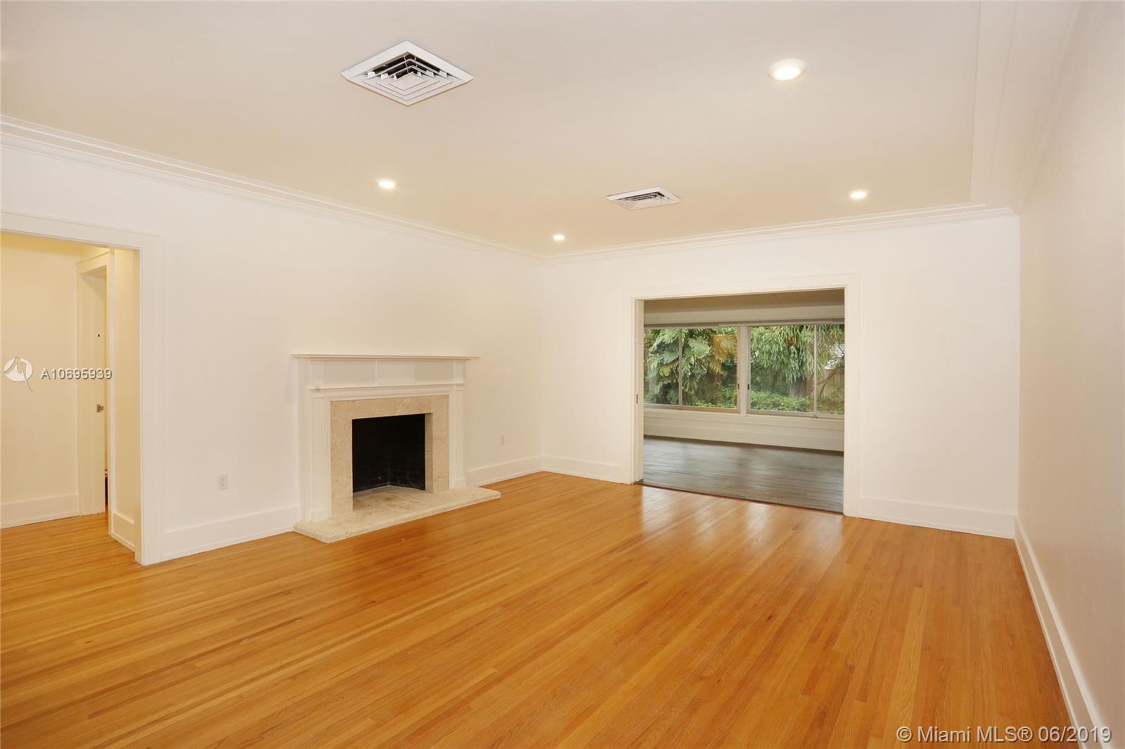 1900 Secoffee Street Miami, FL 33133 - Photo 5 of 32