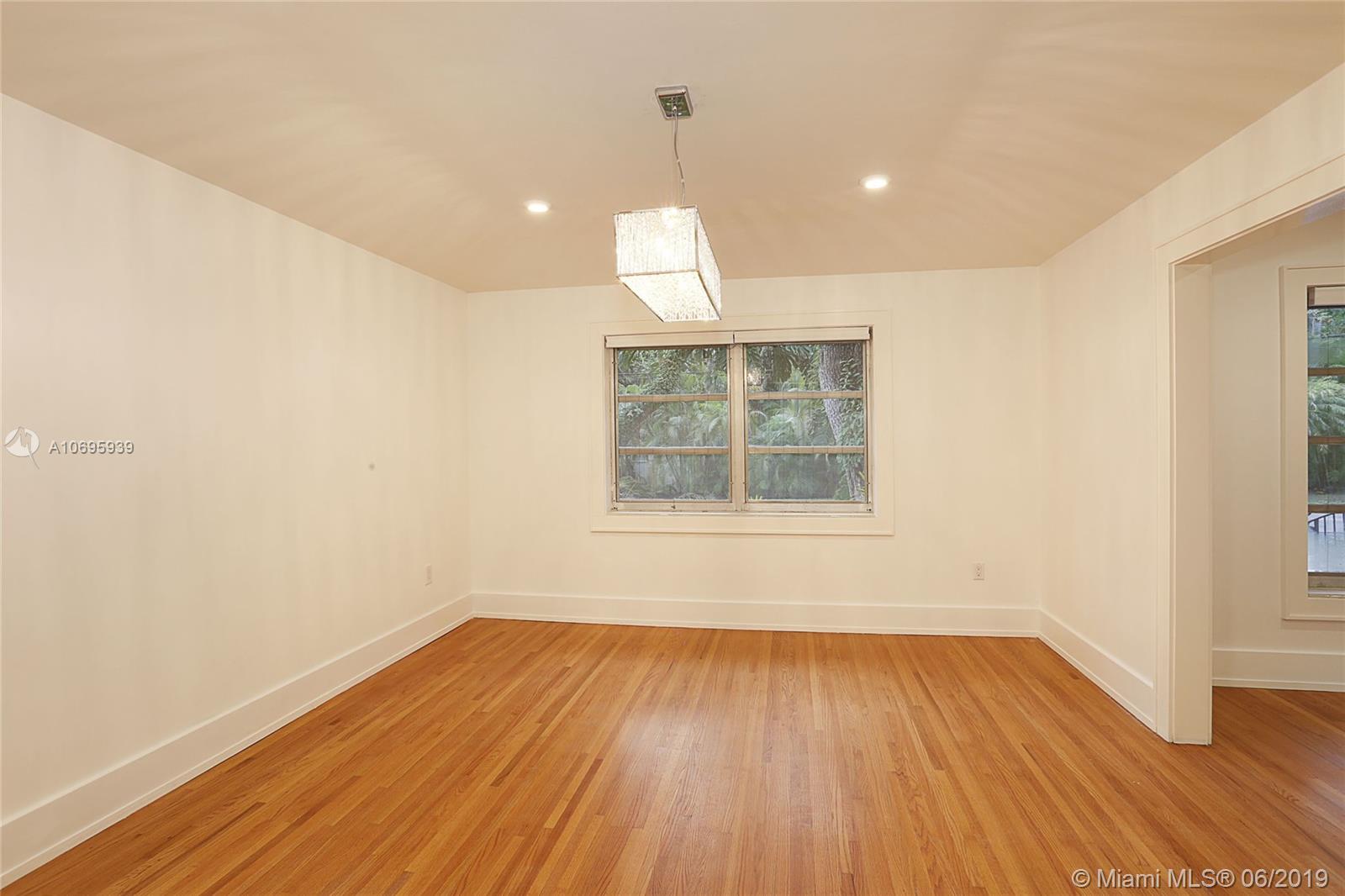 1900 Secoffee Street Miami, FL 33133 - Photo 7 of 32