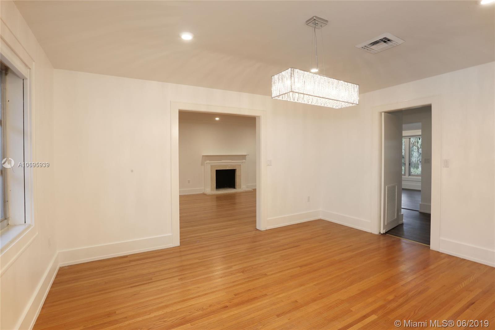 1900 Secoffee Street Miami, FL 33133 - Photo 9 of 32