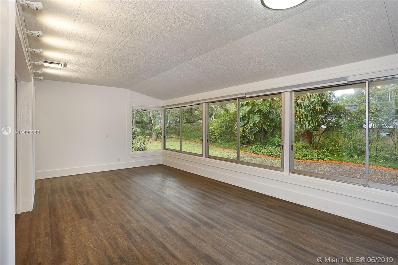 1900 Secoffee Street Miami, FL 33133 - Photo 10 of 32