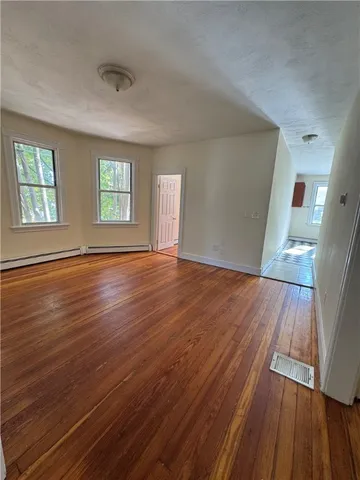 $2,000 | 58 Roanoke Street, Unit 2, Providence, RI 02908