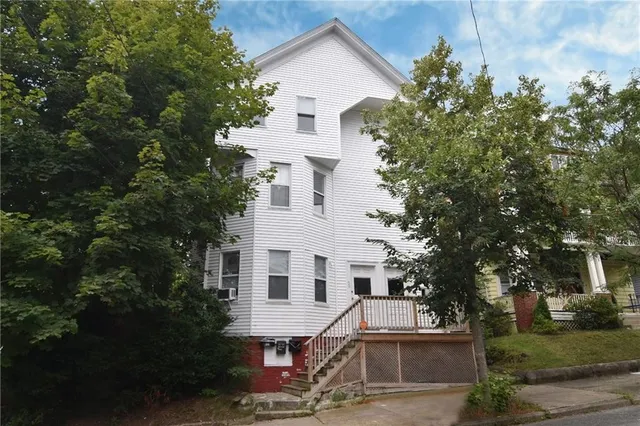 $2,000 | 58 Roanoke Street, Unit 2, Providence, RI 02908