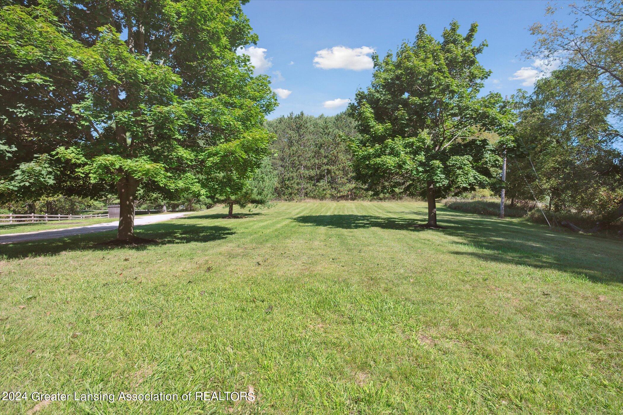 1009 West Barnes Road Mason, MI 48854 - Photo 49 of 65 40-1009-W-Barnes-Rd-Mason-MI-48854-Windo