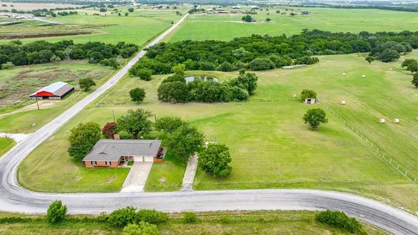 a view of an outdoor space