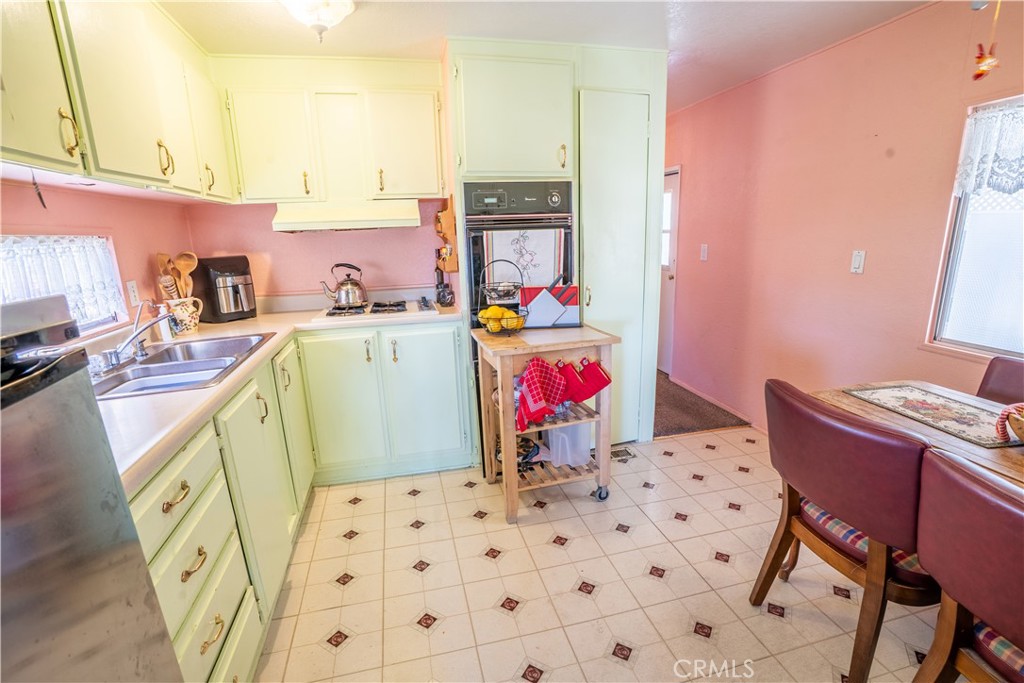 1120 East Mission Road, Unit 20 Fallbrook, CA 92028 - Photo 11 of 29