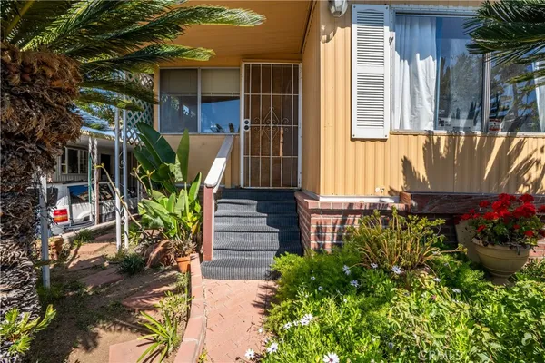 $90,000 | 1120 East Mission Road, Unit 20, Fallbrook, CA 92028