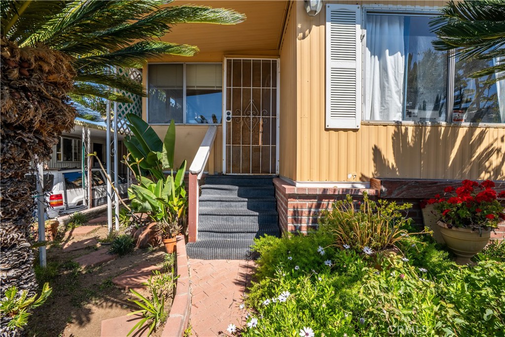 1120 East Mission Road, Unit 20 Fallbrook, CA 92028 - Photo 2 of 29