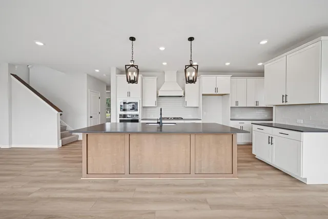 $775,000 | 10577 Minnesota Lane North, Maple Grove, MN 55369