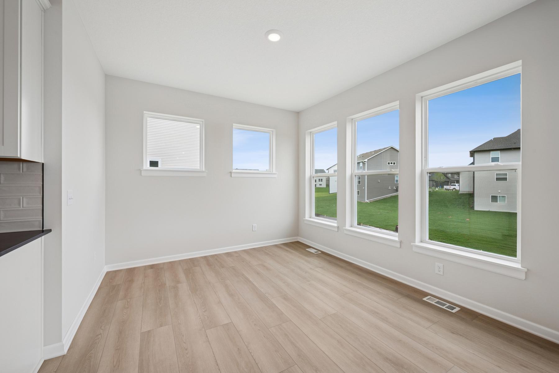 10577 Minnesota Lane North Maple Grove, MN 55369 - Photo 6 of 22