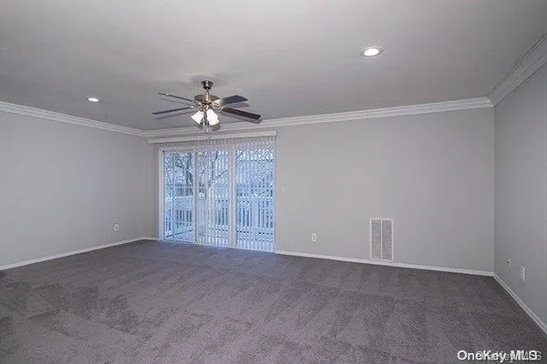 $3,445 | 185 Overlook Drive, Unit 185, Farmingville, NY 11738