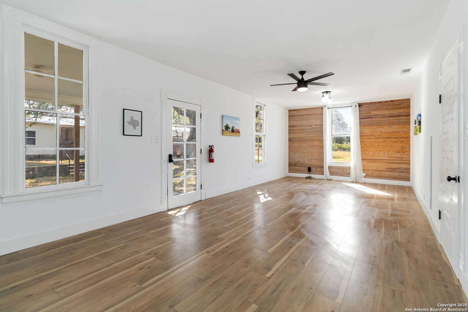 30951 Blanco Road Bulverde, TX 78163 - Photo 11 of 50