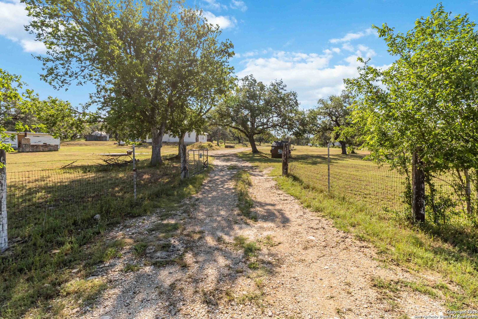 30951 Blanco Road Bulverde, TX 78163 - Photo 33 of 50
