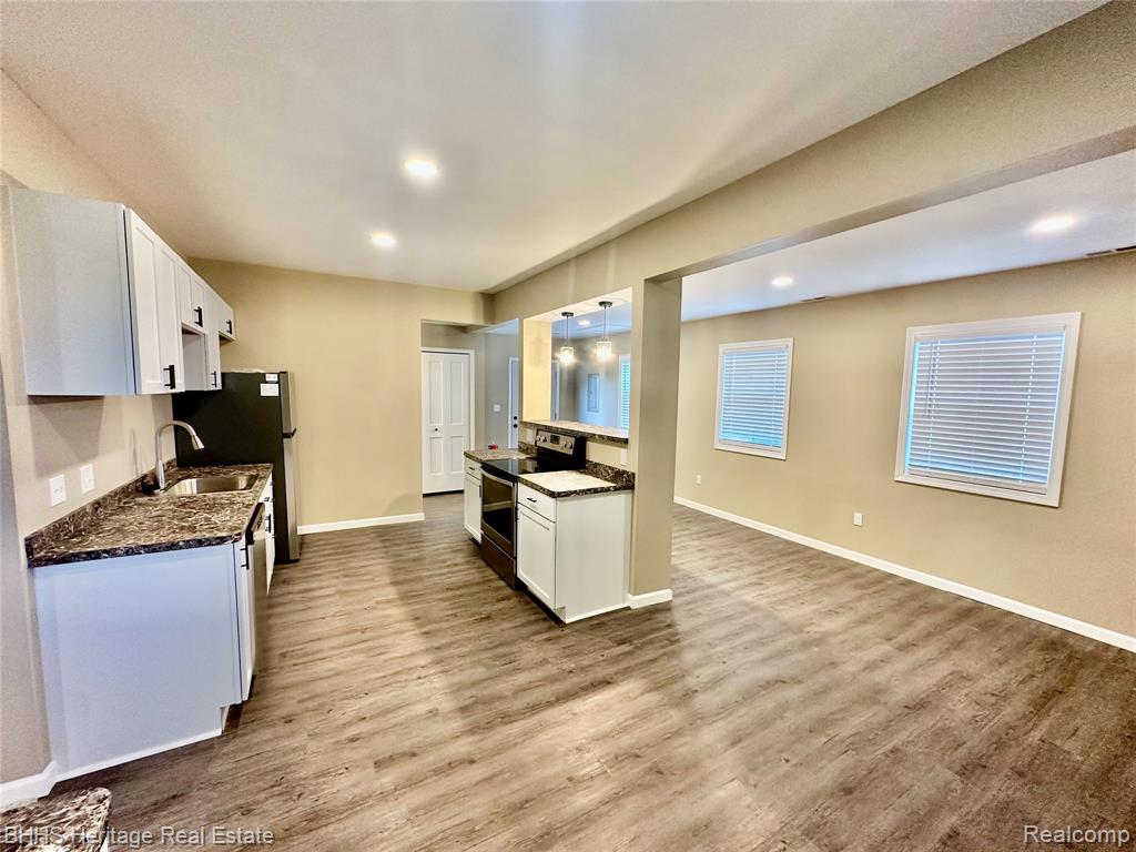 5435 Byron Road Howell, MI 48855 - Photo 7 of 30