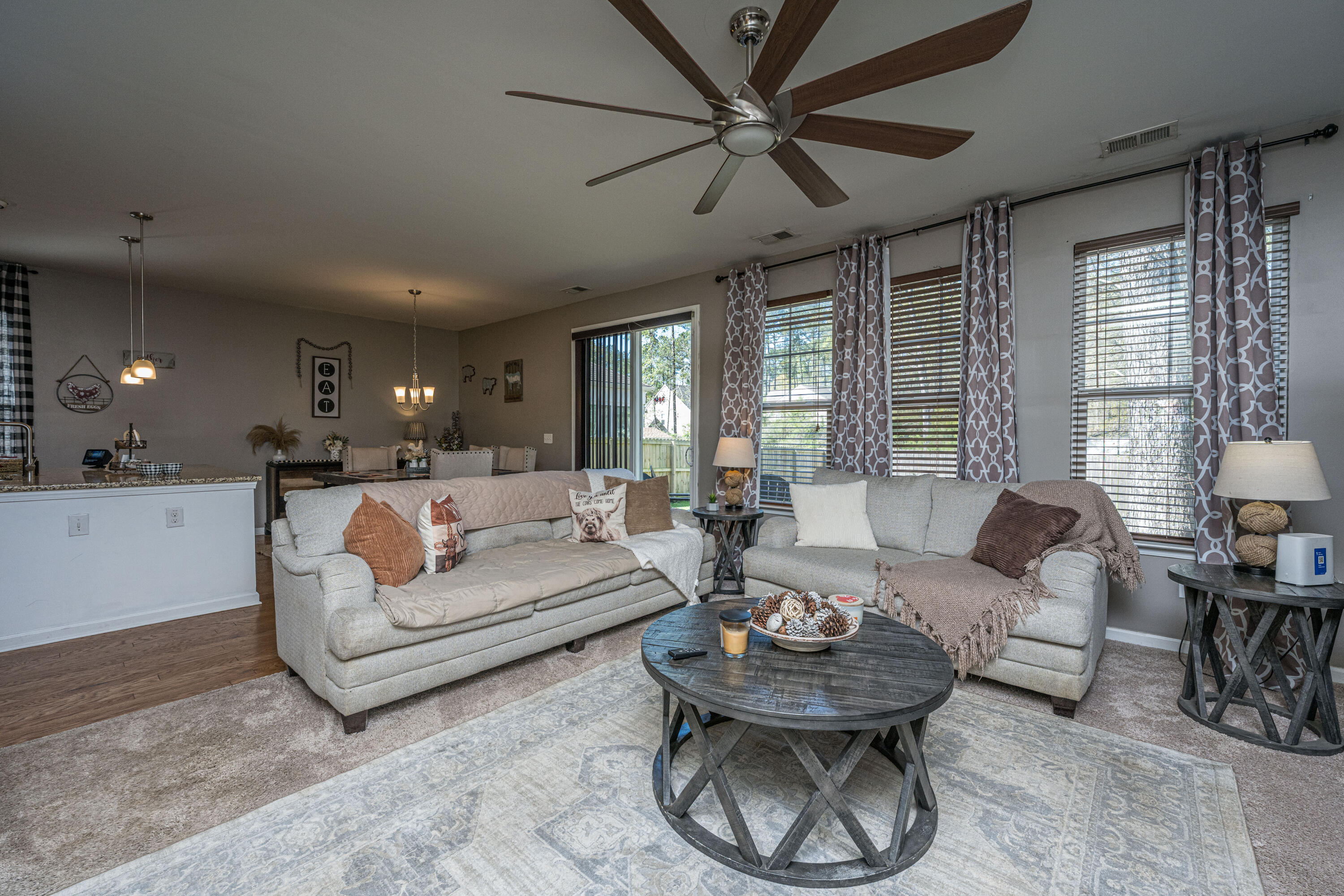 195 Hickory Ridge Way Summerville, SC 29483 - Photo 8 of 40 195HickoryRidgeWay012