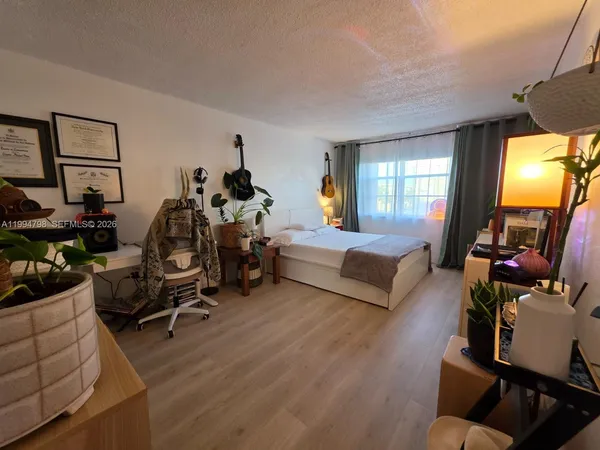 $249,000 | 9360 Fontainebleau Boulevard, Unit 503, Miami, FL 33172