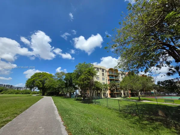 $249,000 | 9360 Fontainebleau Boulevard, Unit 503, Miami, FL 33172